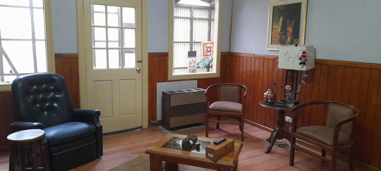 Pension Al Sur Del.Mundo Punta Arenas Exterior photo